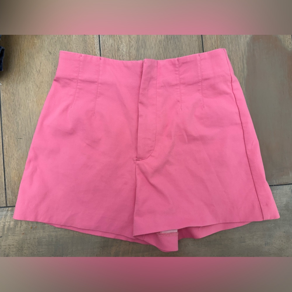 Zara women’s high waisted pink shorts
